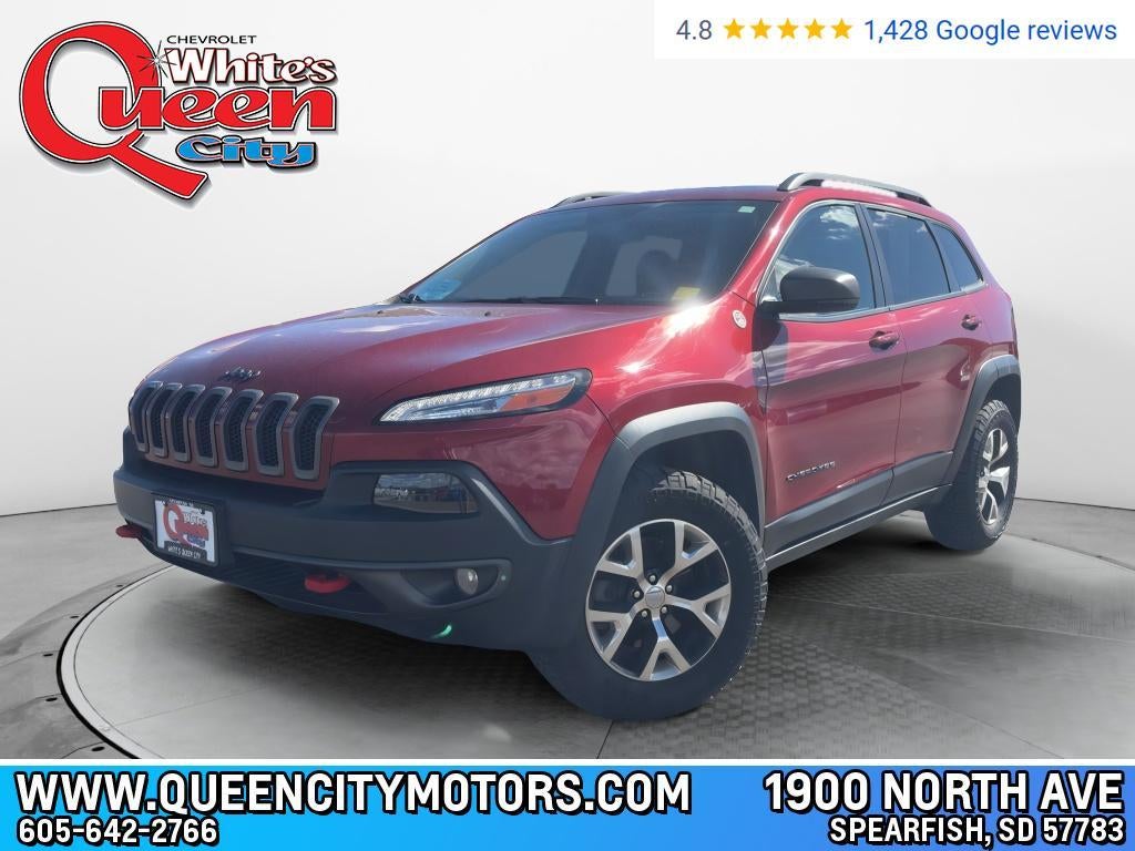 2017 Jeep Cherokee Trailhawk L Plus 4x4 in Red — front three-quarter view