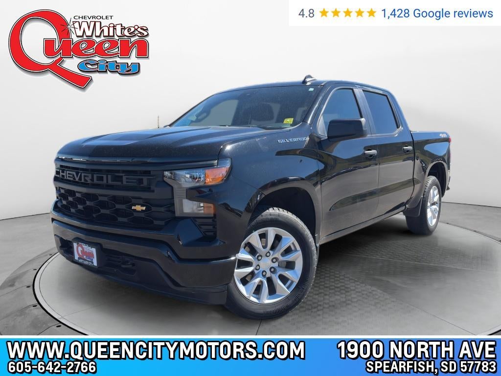2022 Chevrolet Silverado 1500 Crew Cab Short Box 4-Wheel Drive Custom in Black — front three-quarter view