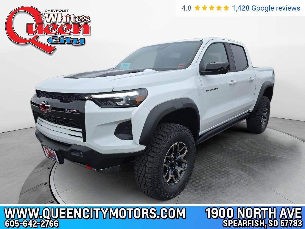 2026 Chevrolet Colorado ZR2 in Summit White — front three-quarter view