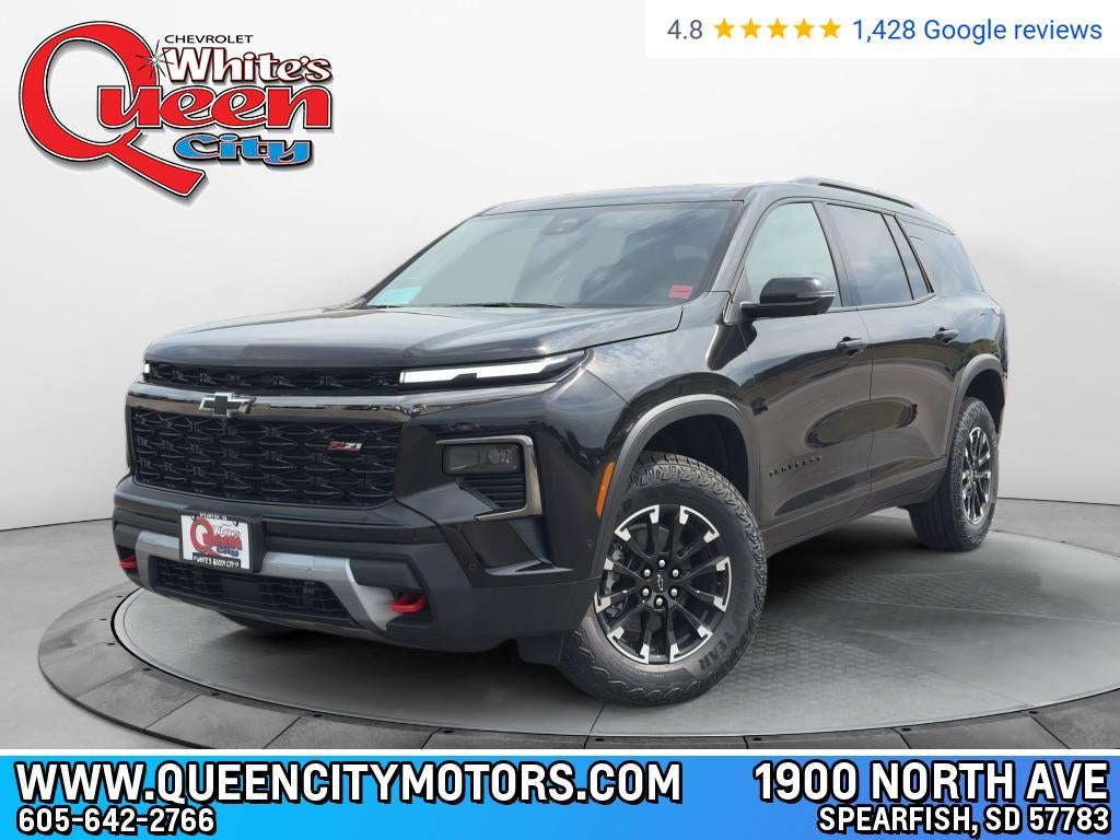 2026 Chevrolet Traverse Z71 in Mosaic Black Metallic — front three-quarter view