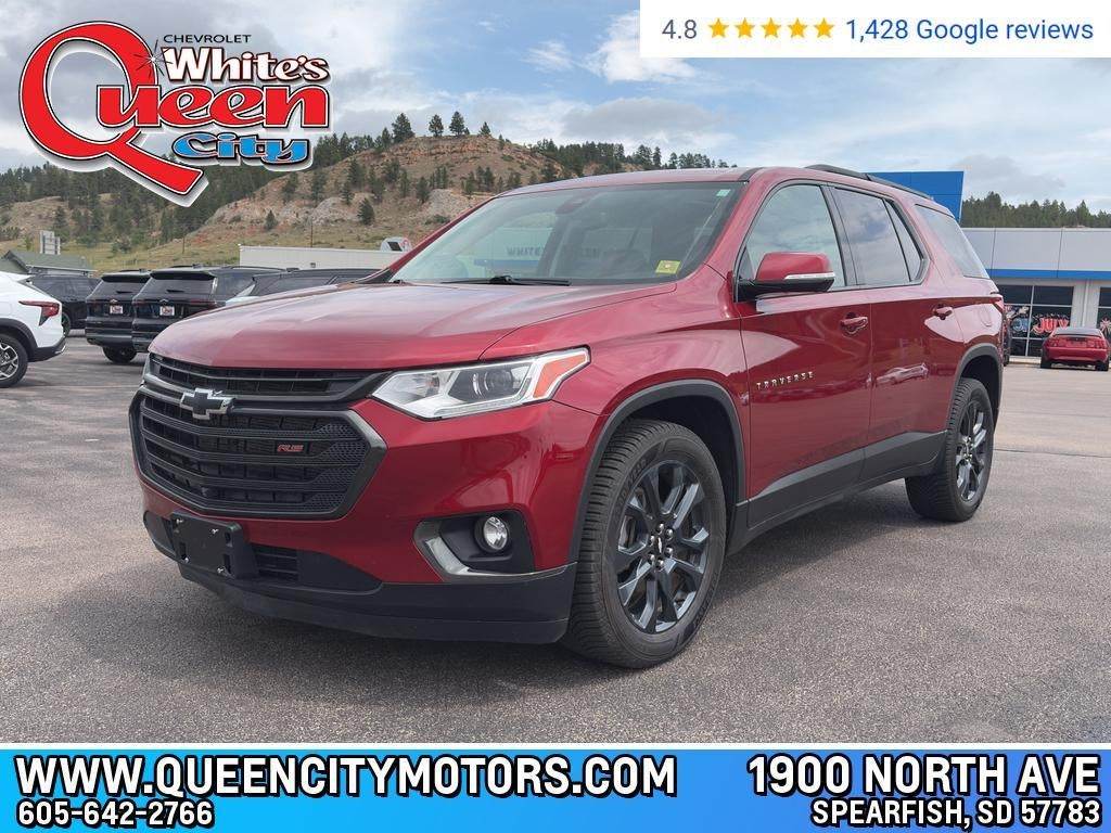 2020 Chevrolet Traverse AWD 2LT in Cajun Red Tintcoat — front three-quarter view